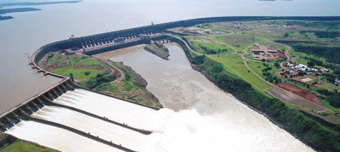 Megastructure Itaipu Dam